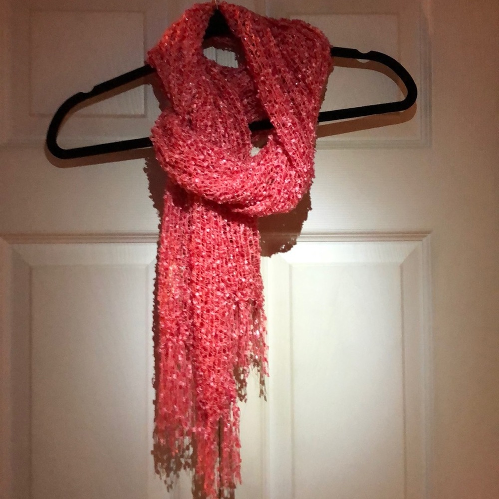Scarf, pink with silver glittery strands